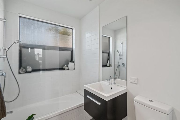 Photo of property in 23 Coutts Street, Papamoa Beach, Papamoa, 3118