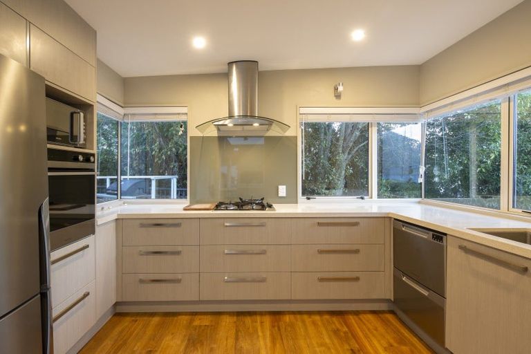 Photo of property in 11 Peregrine Place, Queenstown, 9300