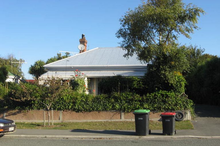 Photo of property in 12 Raymond Street, West End, Timaru, 7910