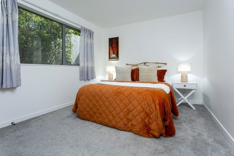 Photo of property in 32b Gulf View Road, Murrays Bay, Auckland, 0630