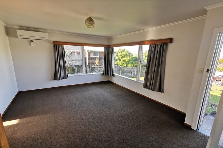 Photo of property in 4/27 Holland Road, Hillcrest, Auckland, 0627