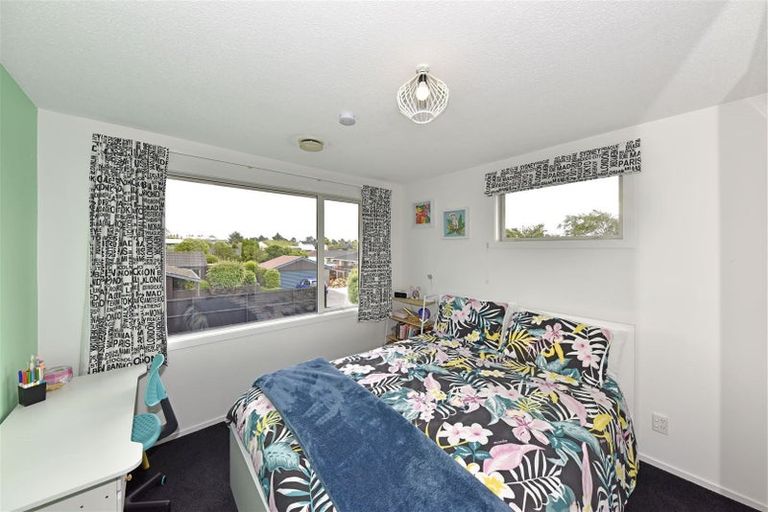Photo of property in 7a Juniper Place, Burnside, Christchurch, 8053