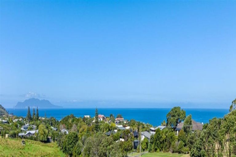 Photo of property in 62 Hauraki Road, Leigh, 0985