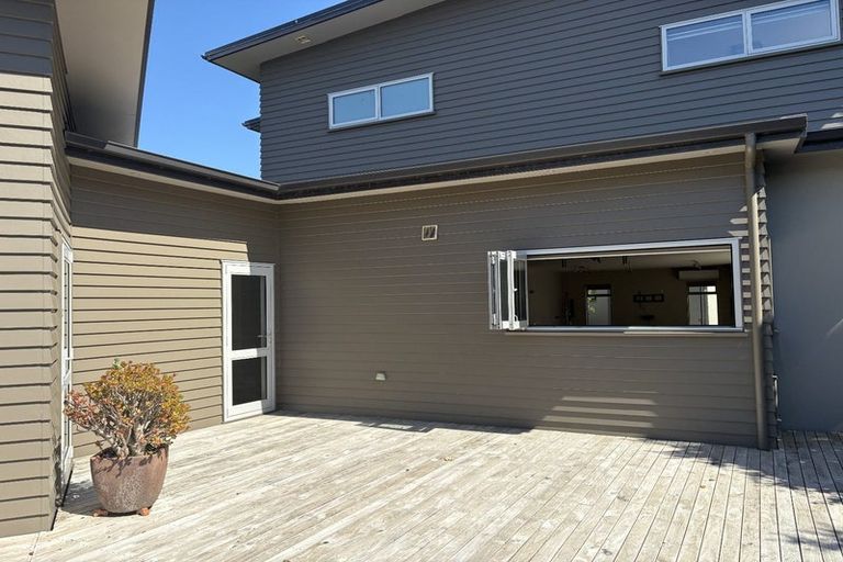 Photo of property in 34 Menin Road, Raumati South, Paraparaumu, 5032