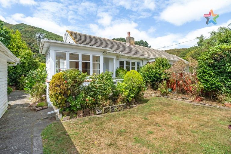Photo of property in 21 Hayward Terrace, Waiwhetu, Lower Hutt, 5010