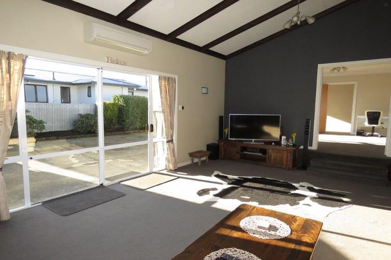 Photo of property in 120 Stobo Street, Grasmere, Invercargill, 9810