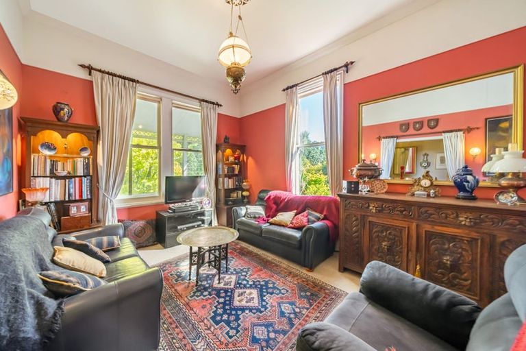 Photo of property in 185 Glenmore Street, Kelburn, Wellington, 6012