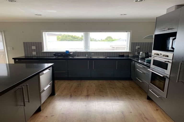 Photo of property in 43 Minaret Drive, Bucklands Beach, Auckland, 2014