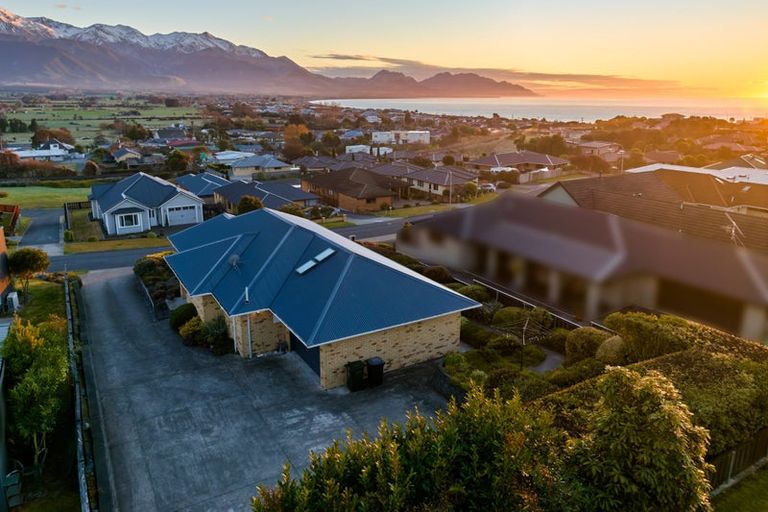Photo of property in 19 Fyffe Avenue, Kaikoura, 7300