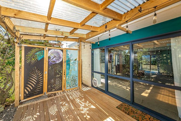 Photo of property in 11 Poutama Place, Tawhero, Whanganui, 4501