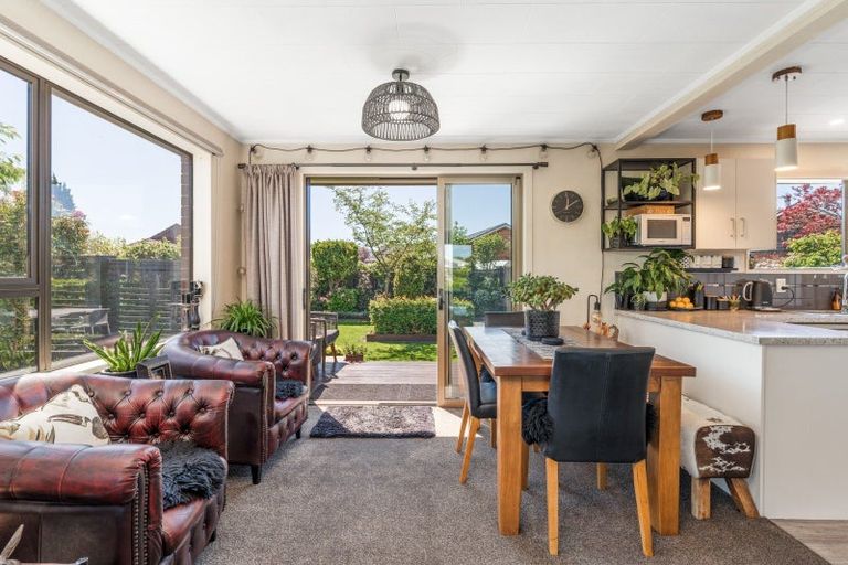 Photo of property in 2 Kent Place, Mosgiel, 9024