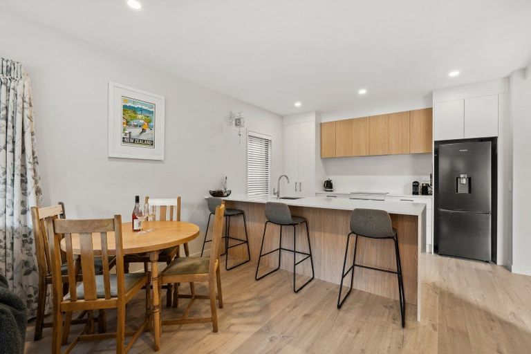 Photo of property in 33 Mulholland Drive, Jacks Point, 9371