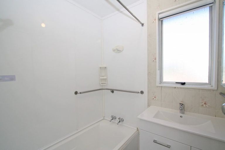 Photo of property in 2/47 South Road, Blagdon, New Plymouth, 4310