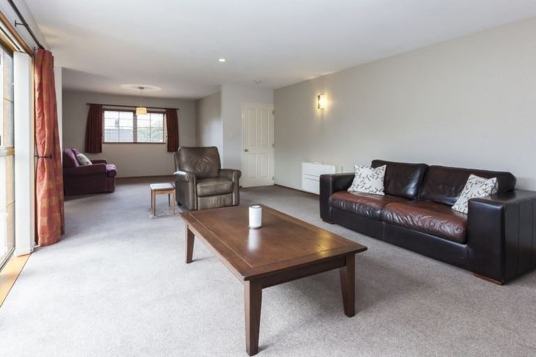 Photo of property in 2/343a Burwood Road, Burwood, Christchurch, 8083