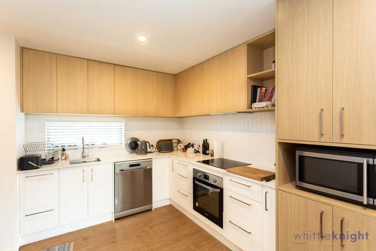 Photo of property in 9/27 Bartlett Street, Riccarton, Christchurch, 8011