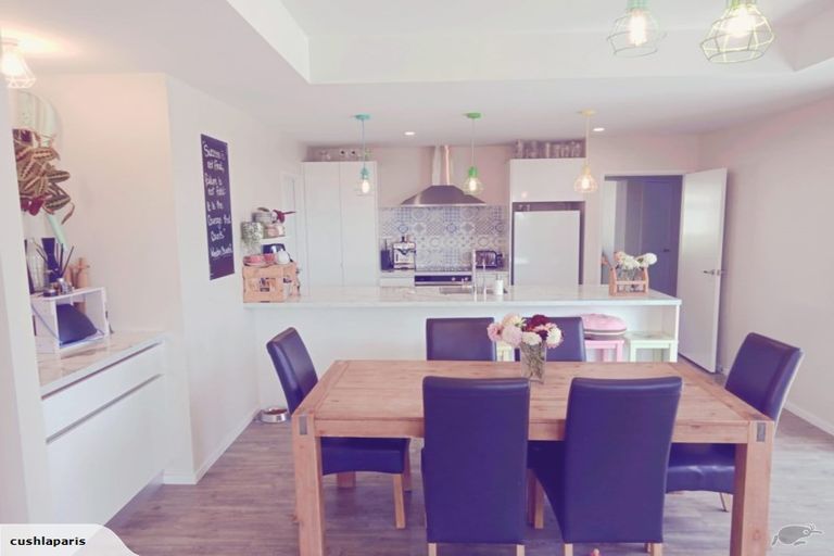 Photo of property in 6 Huetu Place, Bell Block, New Plymouth, 4312