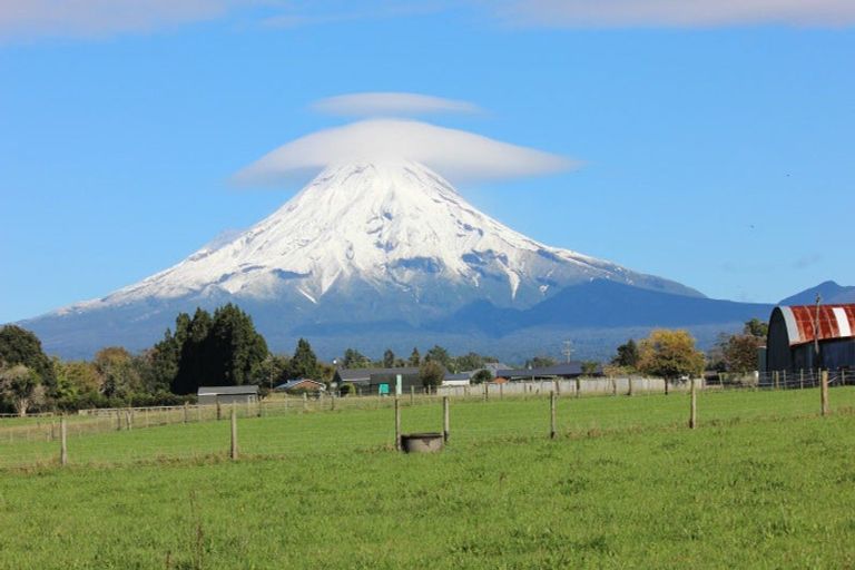 Photo of property in 43 Miro Street, Inglewood, 4330