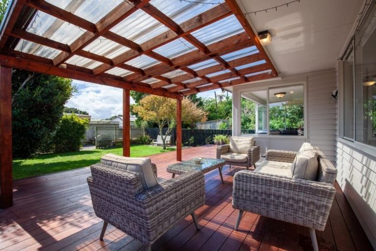 Photo of property in 8 Massey Street, Westown, New Plymouth, 4310