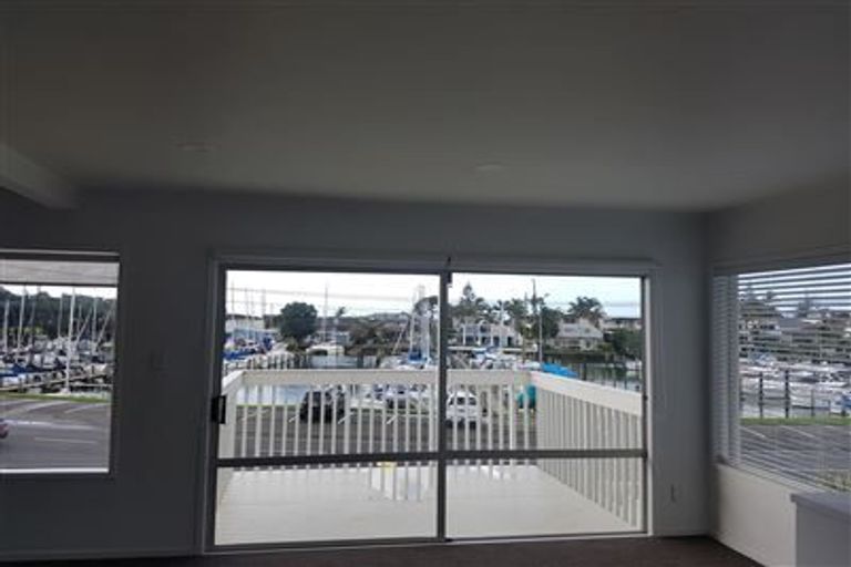 Photo of property in 2/12 Inga Road, Milford, Auckland, 0620