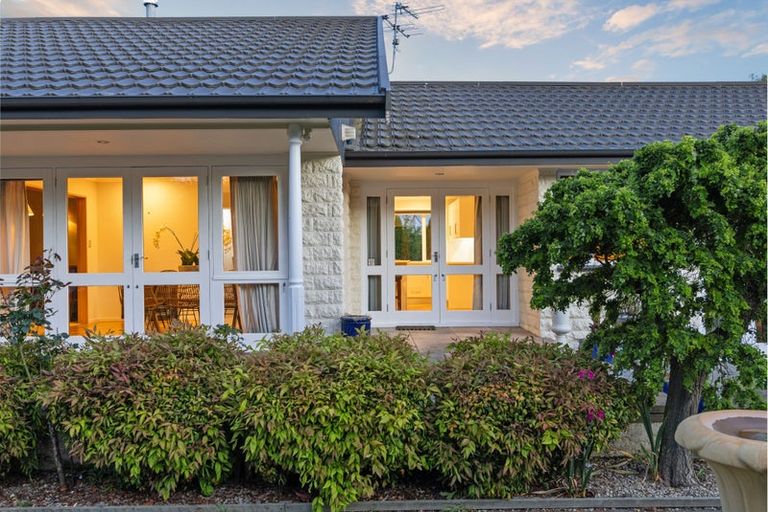 Photo of property in 586 Yaldhurst Road, Yaldhurst, Christchurch, 7676