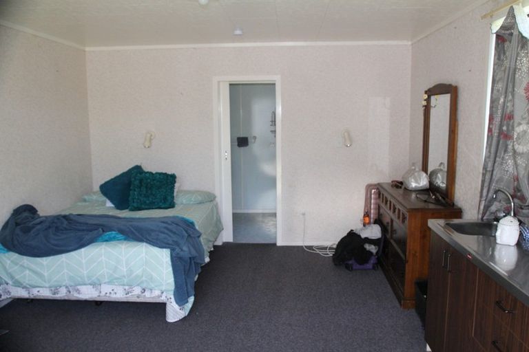 Photo of property in 40 Cobden Street, Westport, 7825