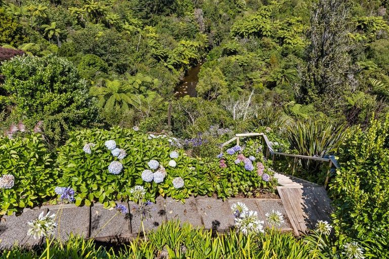 Photo of property in 189 Heta Road, Highlands Park, New Plymouth, 4312