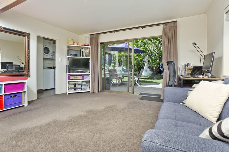 Photo of property in 20 Kallista Place, Browns Bay, Auckland, 0630