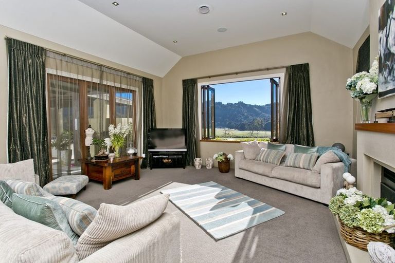 Photo of property in 314 Matua Road, Kumeu, 0891