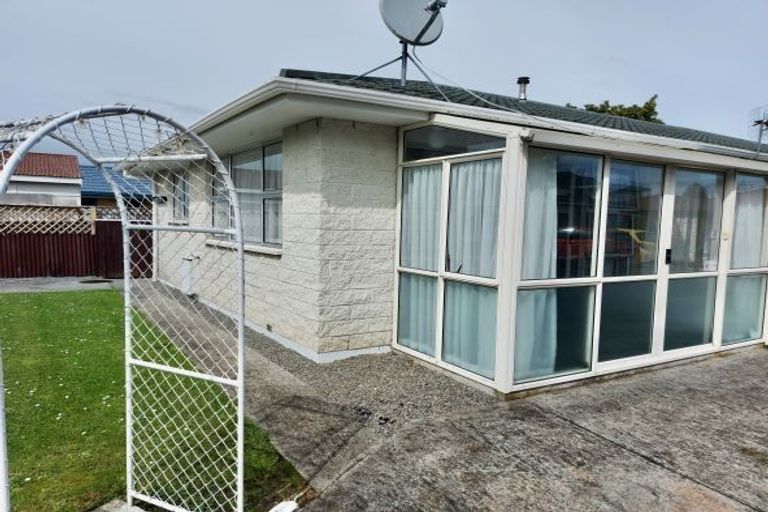 Photo of property in 2 Hill Court, Awapuni, Palmerston North, 4412