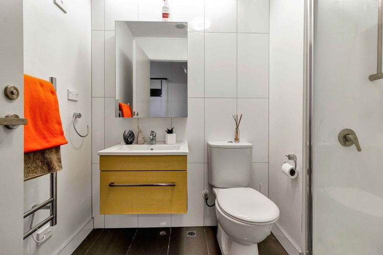 Photo of property in Twin Towers, 703/17 Putney Way, Manukau, Auckland, 2104