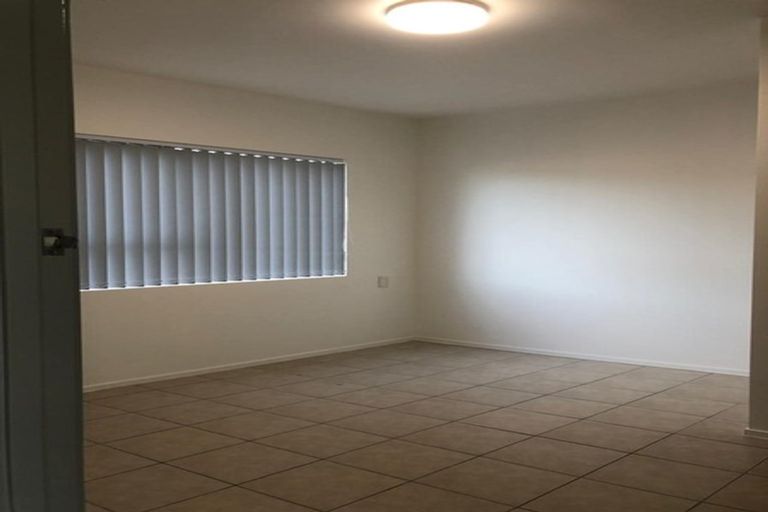 Photo of property in 3/762 Beach Road, Browns Bay, Auckland, 0630