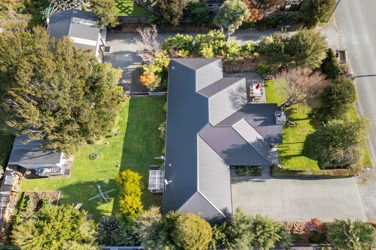 Photo of property in 5 Parsonage Road, Woodend, 7610