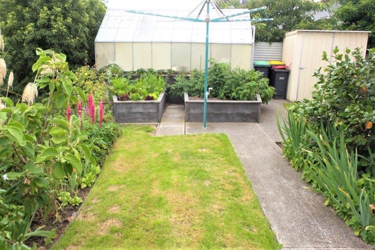 Photo of property in 100 Princes Street, Temuka, 7920