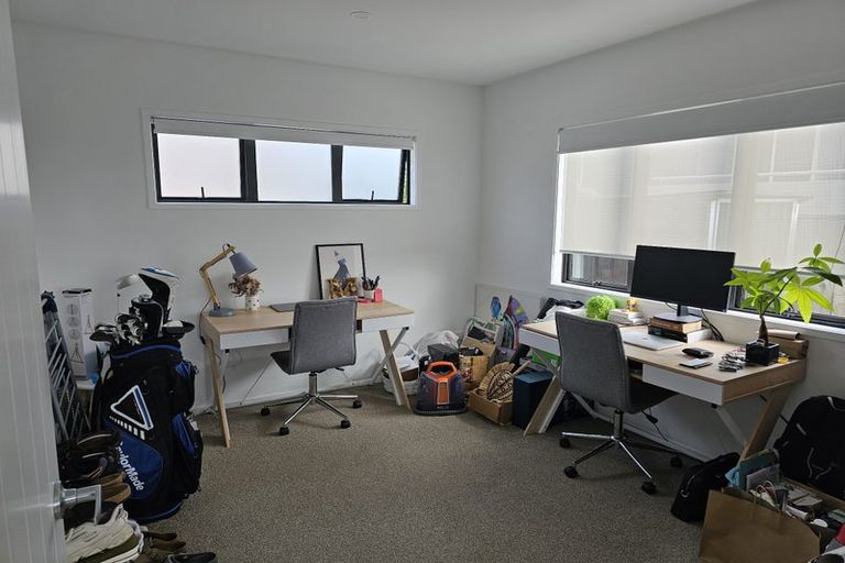 Photo of property in 19a Braemar Road, Rothesay Bay, Auckland, 0630