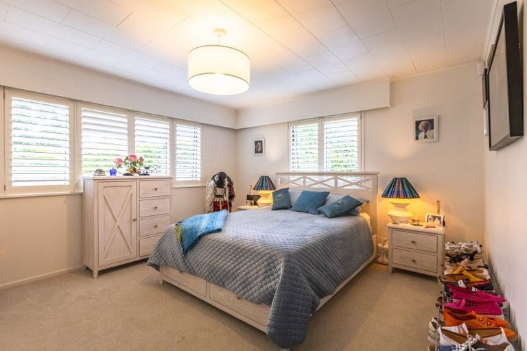 Photo of property in 42 Iona Road, Havelock North, 4130