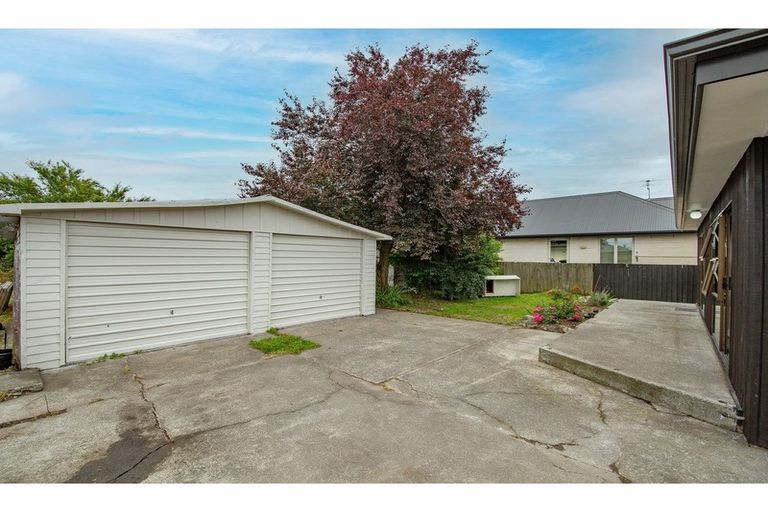 Photo of property in 15 Ivory Street, Rangiora, 7400