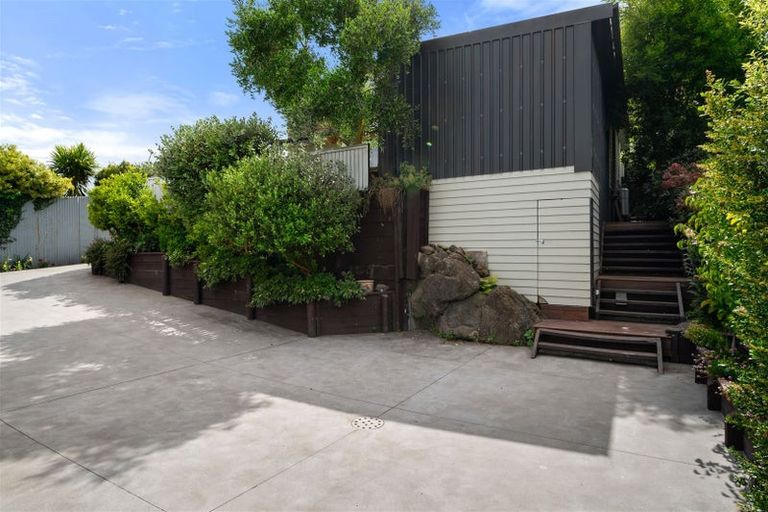 Photo of property in 94a Dyers Pass Road, Cashmere, Christchurch, 8022