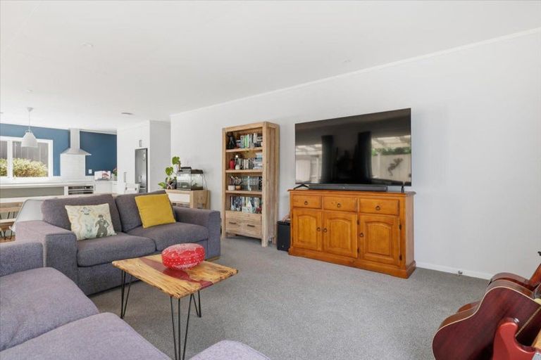 Photo of property in 11 Nautilus Drive, Papamoa Beach, Papamoa, 3118