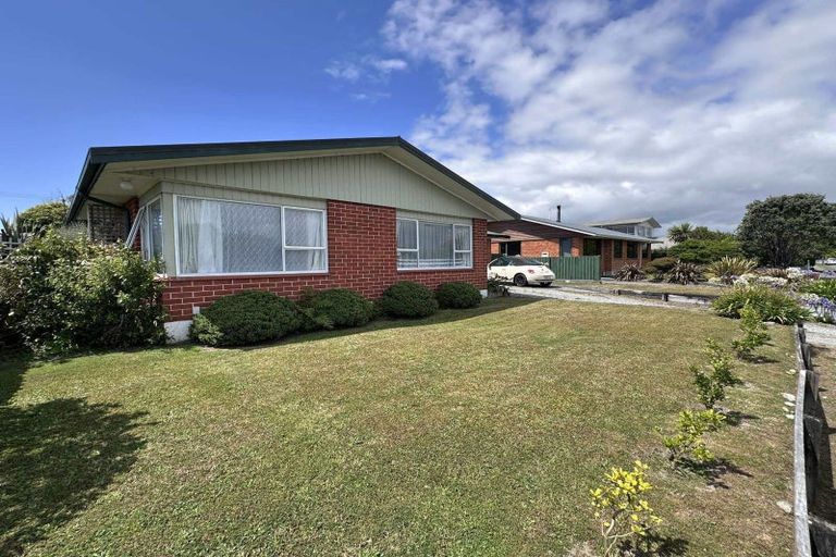 Photo of property in 20 Whitcombe Terrace, Hokitika, 7810