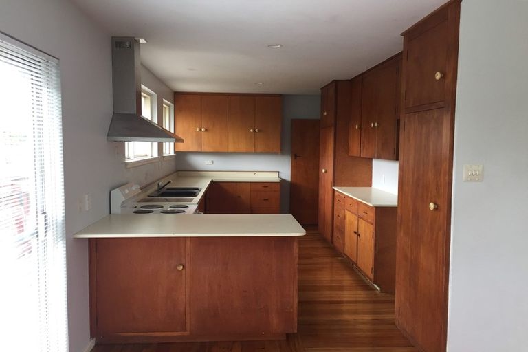 Photo of property in 12 Moorpark Place, Ilam, Christchurch, 8041