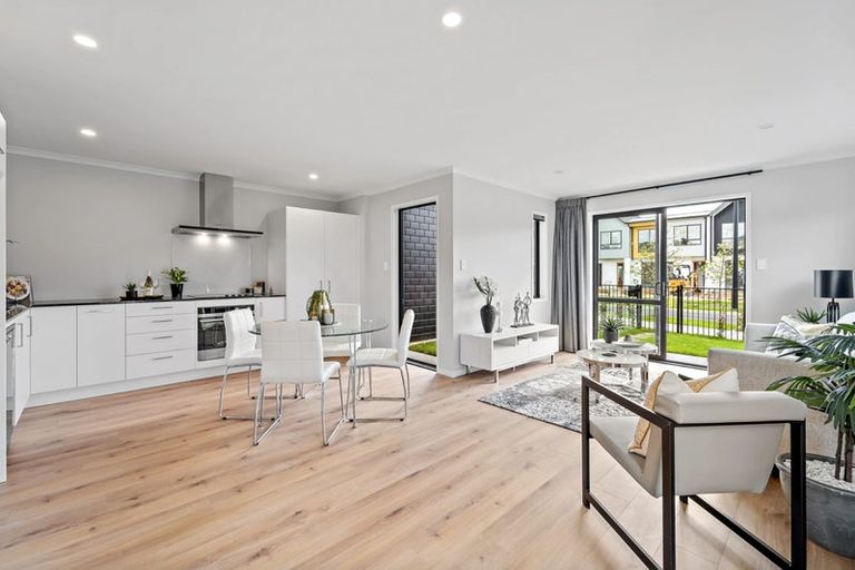 Photo of property in 78 Papatupu Way, Kumeu, 0810