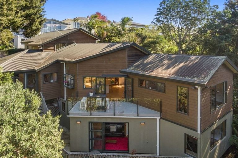 Photo of property in 24a Seaview Avenue, Northcote, Auckland, 0627