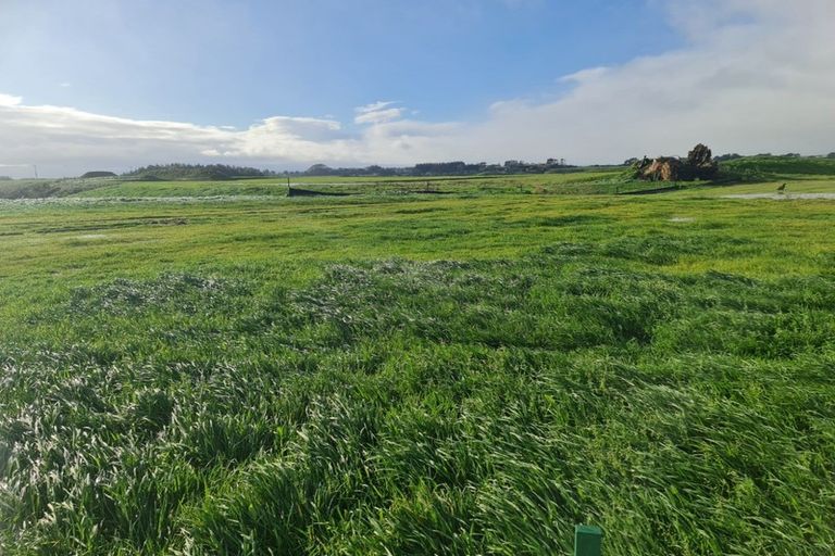 Photo of property in 19 Corsica Court, Fitzherbert, Palmerston North, 4410