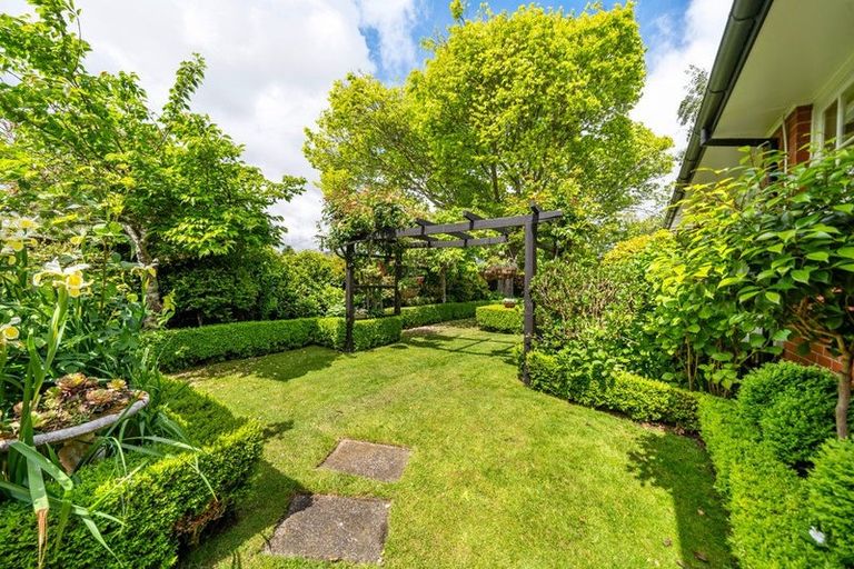 Photo of property in 423 Fergusson Drive, Heretaunga, Upper Hutt, 5018