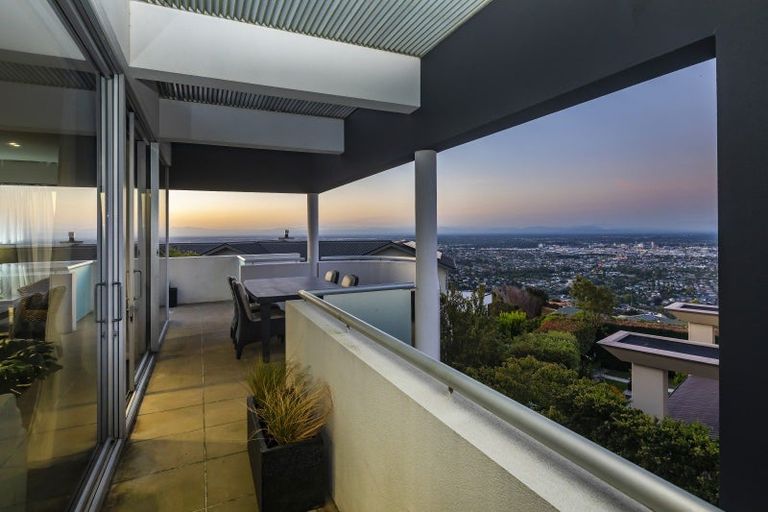 Photo of property in 12 Harry Ell Drive, Cashmere, Christchurch, 8022