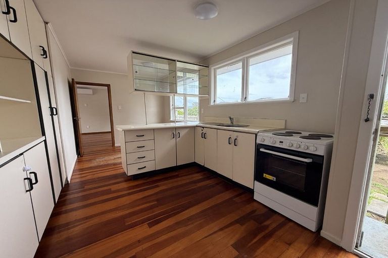 Photo of property in 26 Riverpark Crescent, Henderson, Auckland, 0610