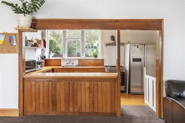 Photo of property in 2 Samoa Street, Kilbirnie, Wellington, 6022