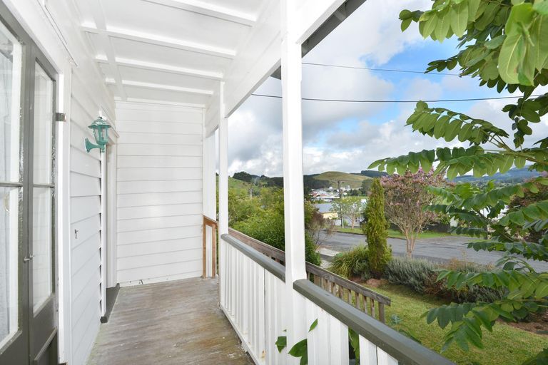 Photo of property in 14 Union Street, Hikurangi, 0114