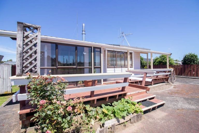 Photo of property in 76 Station Road, Paeroa, 3600