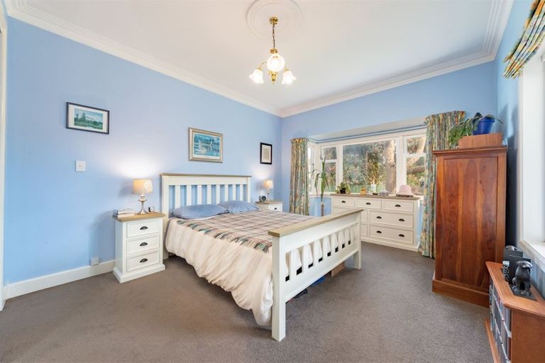 Photo of property in 51 Pohutukawa Street, Woburn, Lower Hutt, 5010